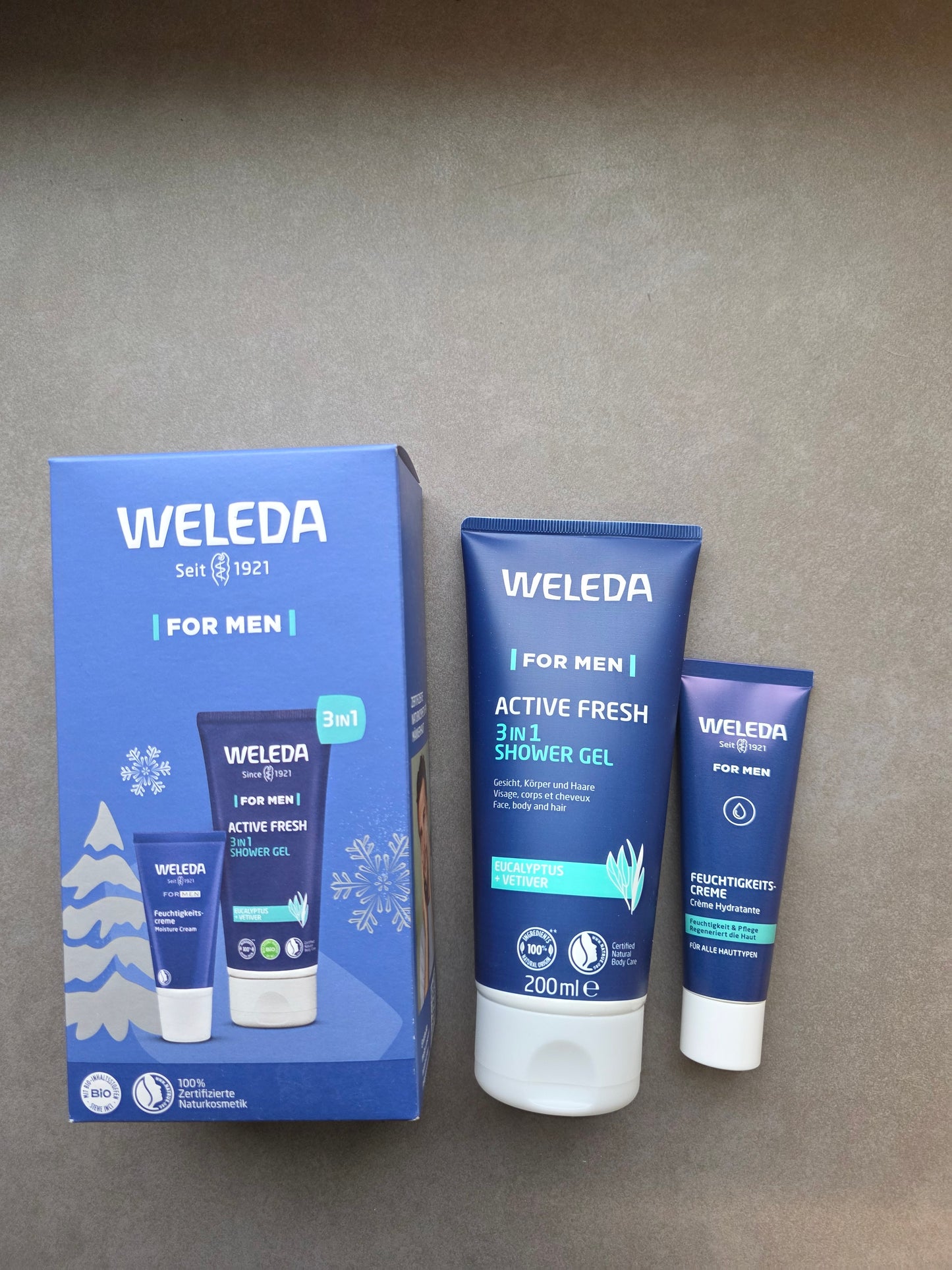 DĀVANA vīrietim! WELEDA dušas želeja + mitrinošs krēms